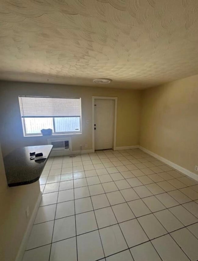 Foto del edificio - 1219 NE 14th Ave