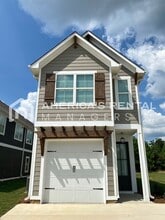 Building Photo - 248 Creek Run Way