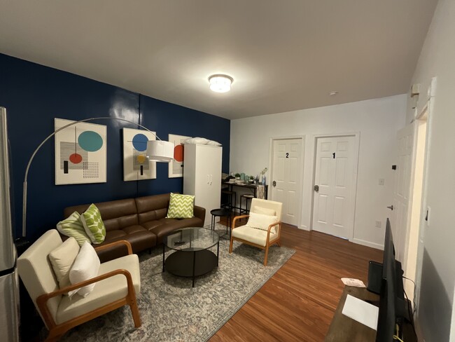 Foto del edificio - 871 Harrison Ave