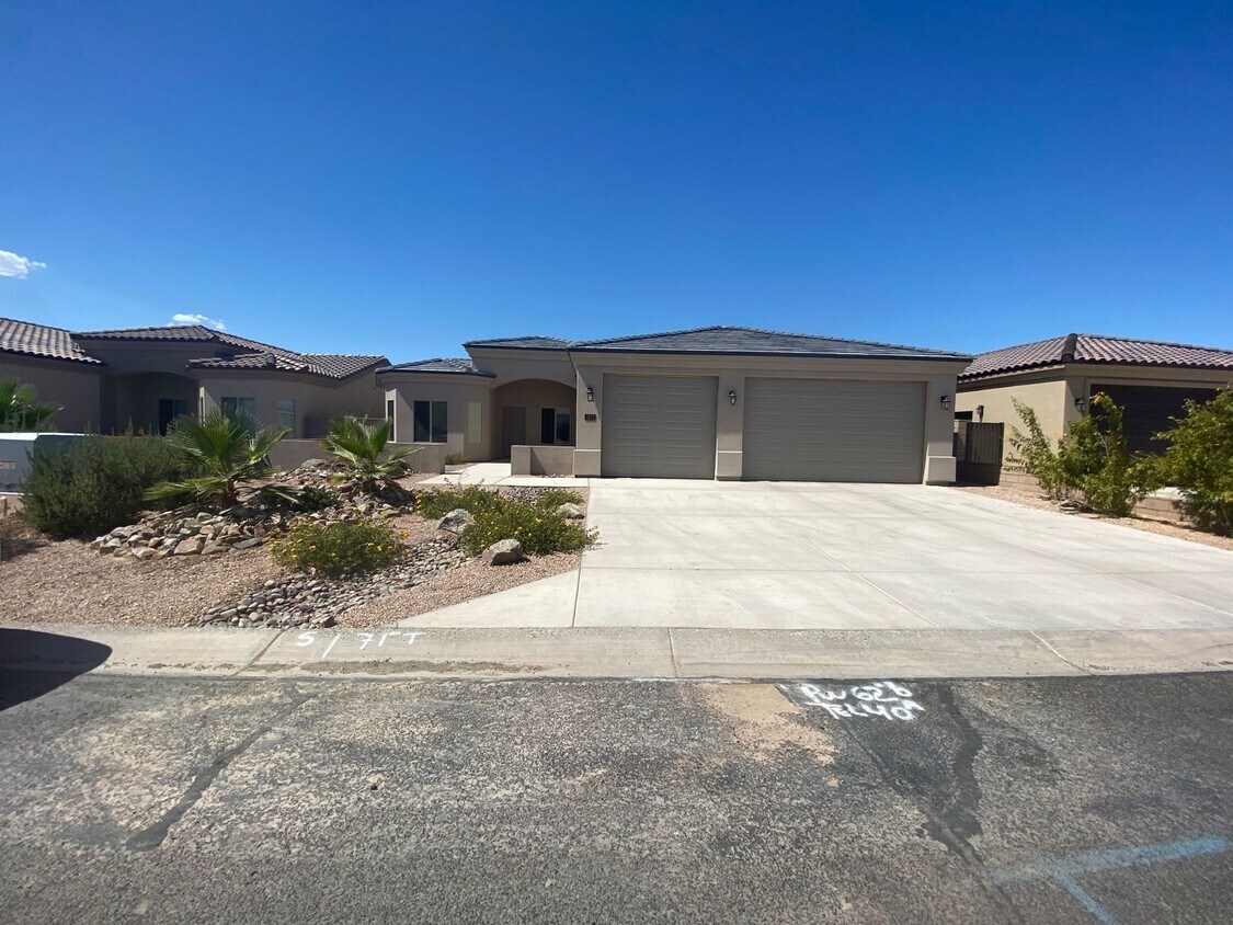 1971 E Winter Haven Dr Mohave Valley, AZ 86440 Alquileres en Mohave