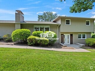 Building Photo - 245 Enwood Dr