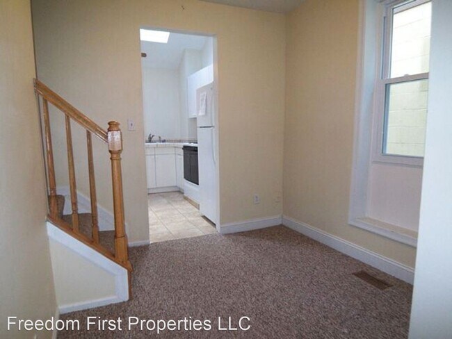 Building Photo - 2 br, 1.5 bath House - 108 N Mulberry St