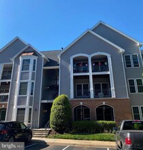 Building Photo - 46614 Drysdale Terrace