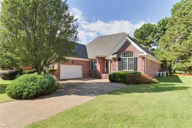 Foto del edificio - 5102 Waterford Pl