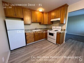 Building Photo - 3747 Underwood Dr