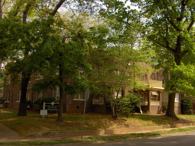 Foto del edificio - Magnolia Apartments