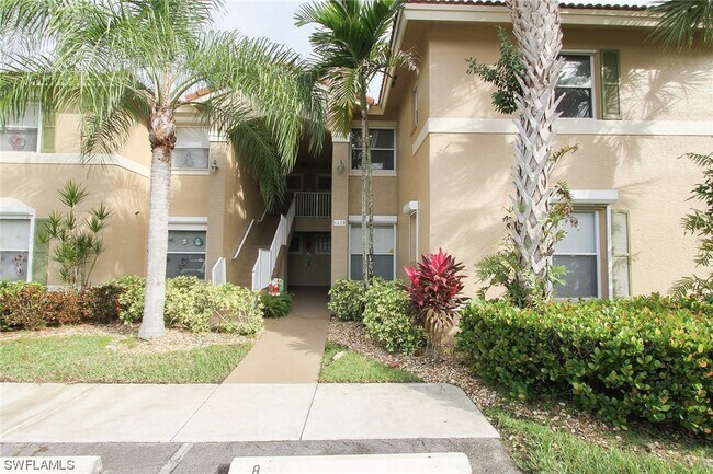 Foto del edificio - 6610 Huntington Lakes Cir