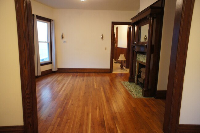Building Photo - 438 W Delavan Ave