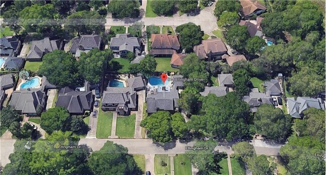 Foto del edificio - 614 Ellingham Dr