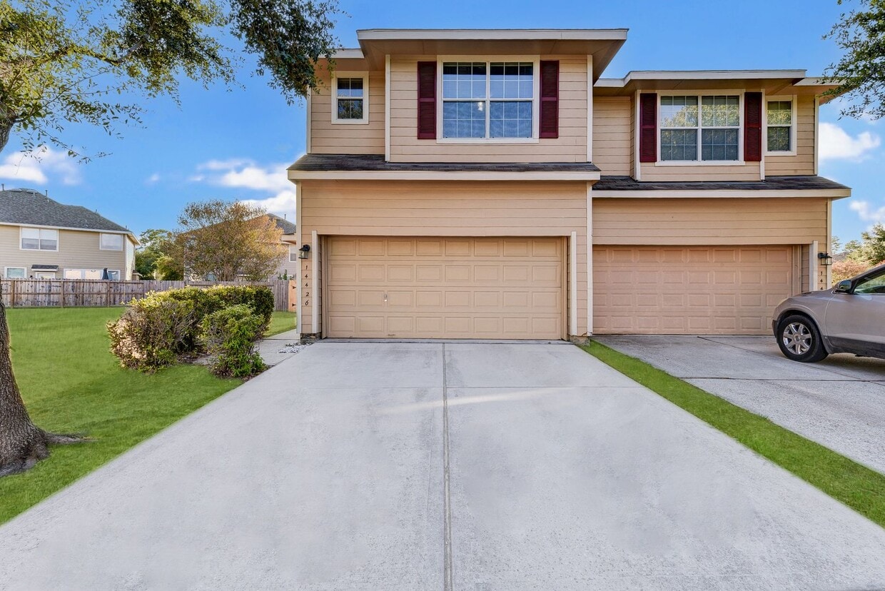 Primary Photo - Gorgeous 3bed/2.5bath home!