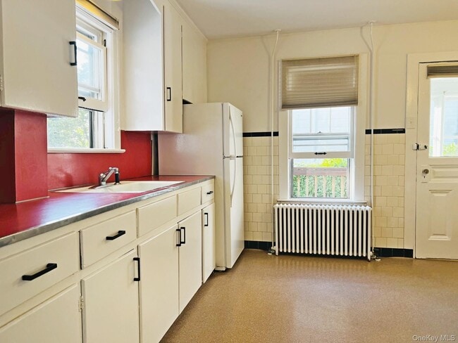 Building Photo - 154 Hudson Terrace