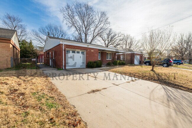 Foto del edificio - 1720 S Windsor Rd