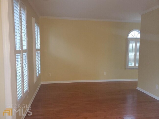 Building Photo - 3715 Ridgeside Ct