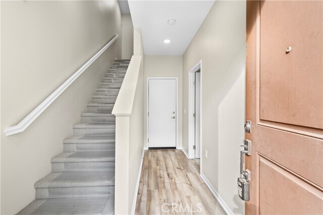 Foto del edificio - 5464 Seacliff Pl