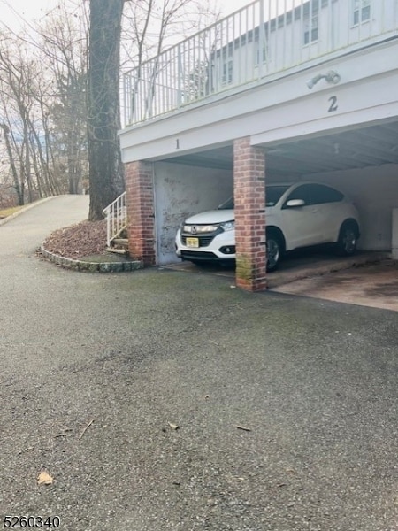 Building Photo - 7 Beech Spring Dr