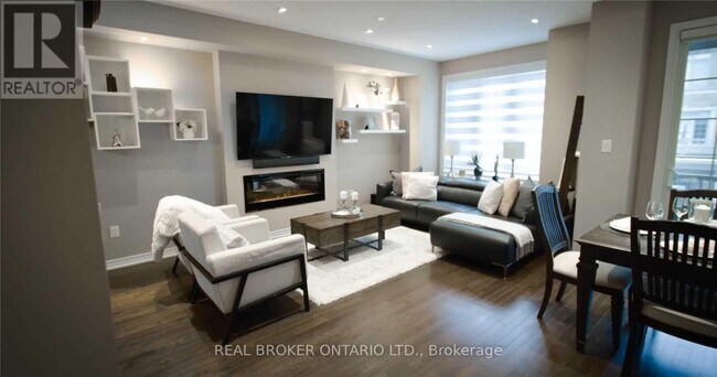 Building Photo - 3102 Biltmore Common