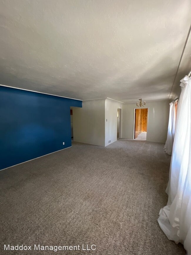 Building Photo - 3 br, 2 bath House - 2105 Dorothy Street NE