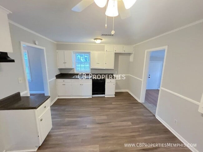 Building Photo - 1115 Echles St