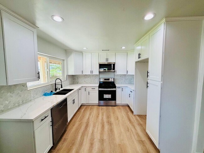 Foto del edificio - 41725 22nd St W