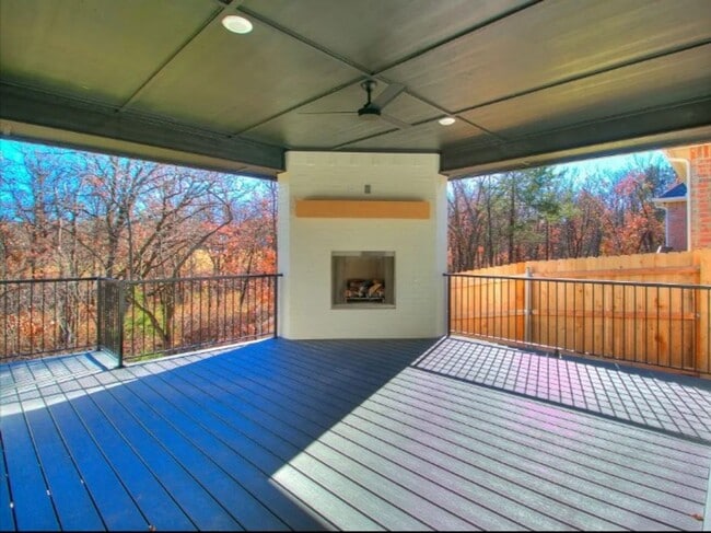 Building Photo - Model Home in East Edmond + 3 bedrooms + B...
