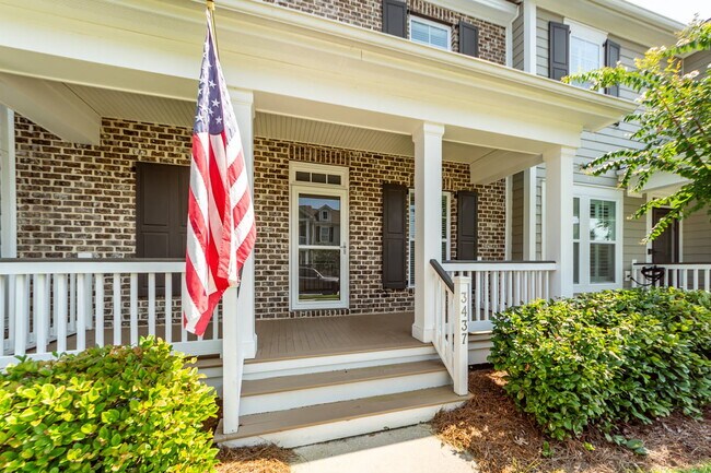 Foto del edificio - 3437 Fairwater Pl