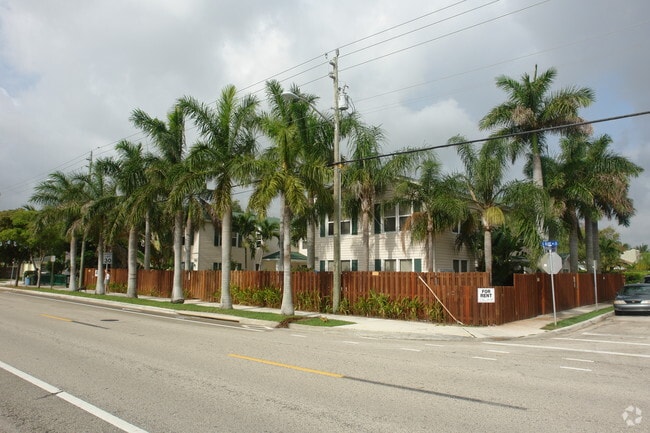 Building Photo - 3701-3705 S Olive Ave