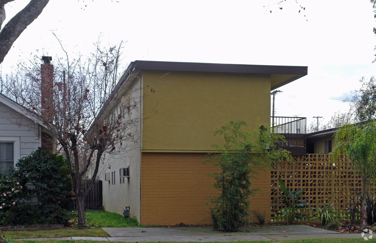 Building Photo - 2512 V St