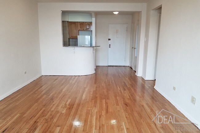 Building Photo - 61 Gelston Ave