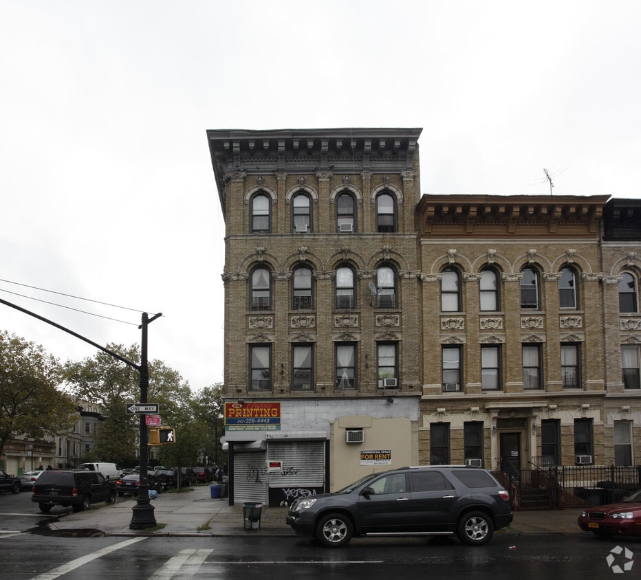 Building Photo - 224 Sterling St