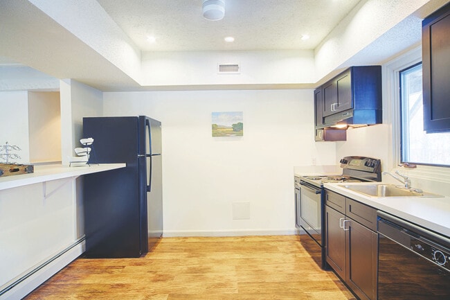 Interior Photo - Wexford Village