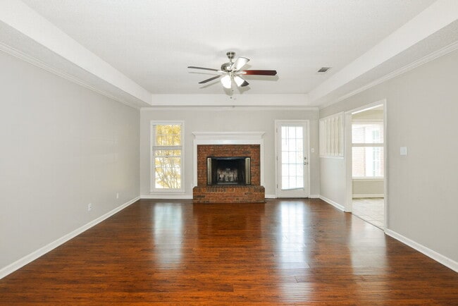 Building Photo - 4378 Bunker Hill Dr