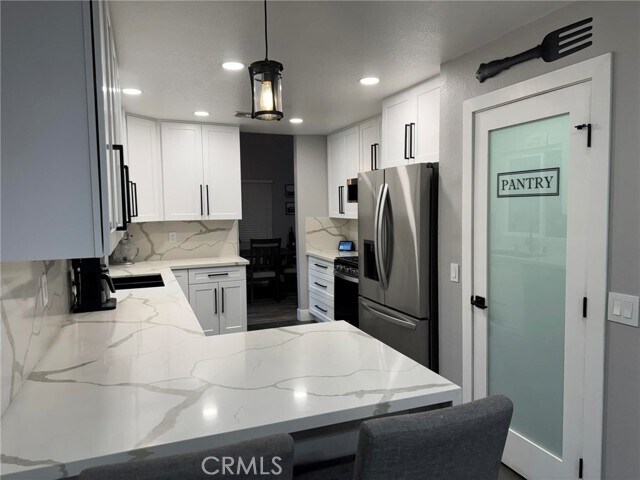 Foto del edificio - 14755 Weeping Willow Ln