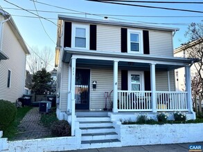 Building Photo - 211 5th St NW