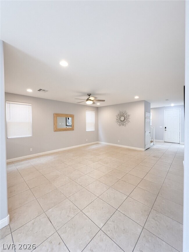 Building Photo - 10593 Hamdem Ave