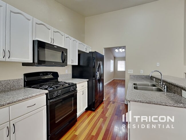 Building Photo - 187 Coast Laguna Ct