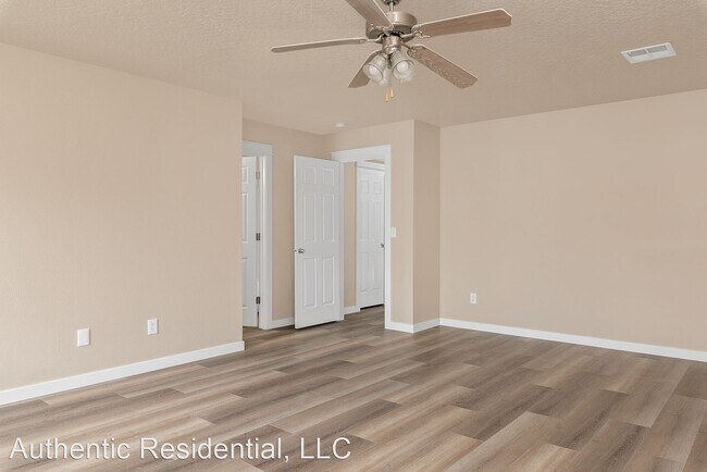 Building Photo - 4 br, 2.5 bath House - 9672 W Rustica Drive