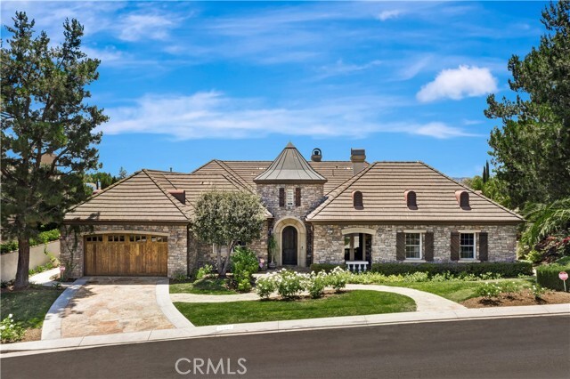 Foto principal - 25471 Nellie Gail Rd
