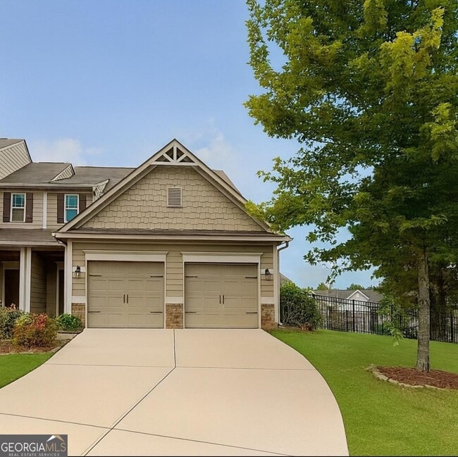 Building Photo - 3554 Village Enclave Ln