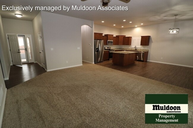 Building Photo - Gorgeous Pueblo West home.  Available now!