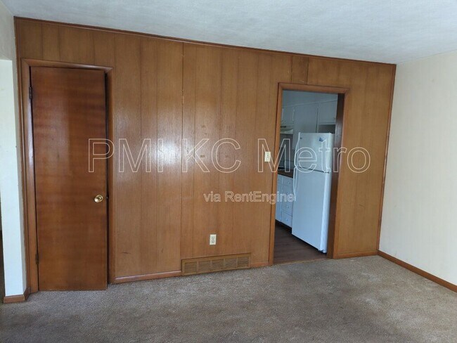 Foto del edificio - 526 E Walnut St