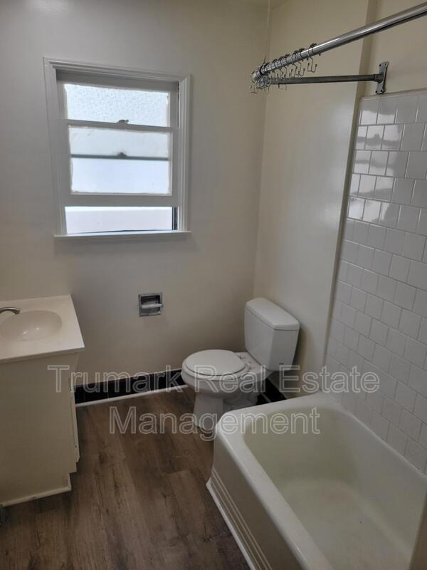 Foto del edificio - 2327 Merton Ave