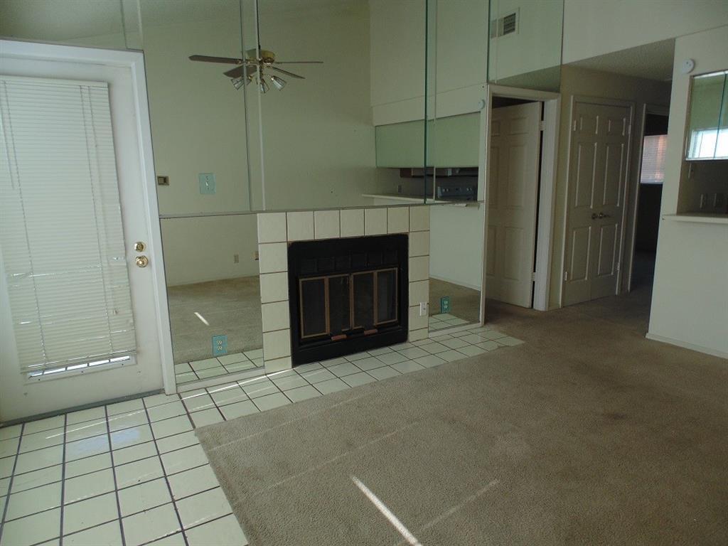 Primary Photo - 807 W 25th St