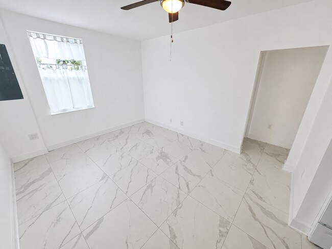 Living Room - 201 S 14th St