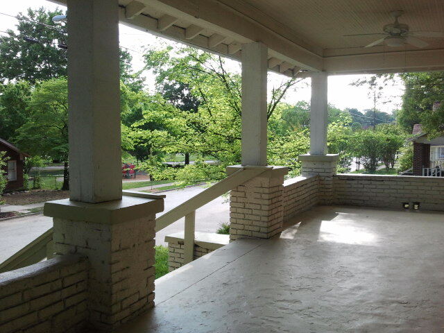 Foto del edificio - 947 White St SW