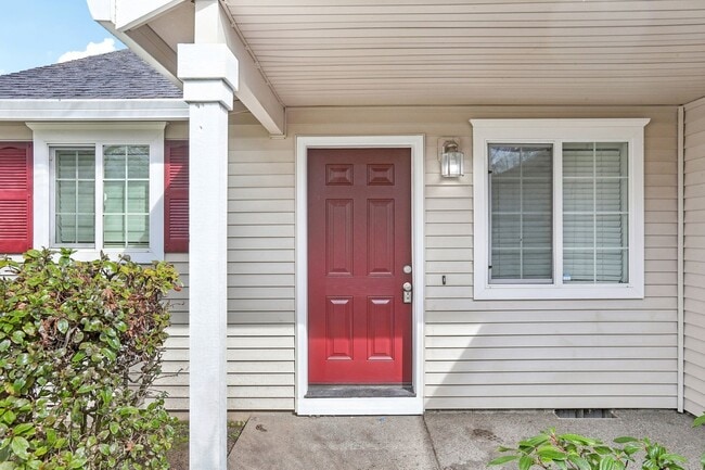 Building Photo - Beautiful 4BR/2BA Single-Level Home in Heart of McMinnville