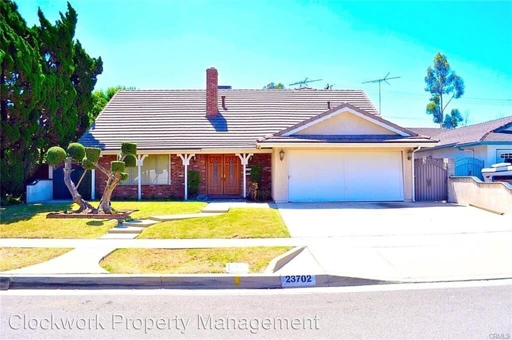 Foto principal - 4 br, 4 bath House - 23702 Decorah Rd