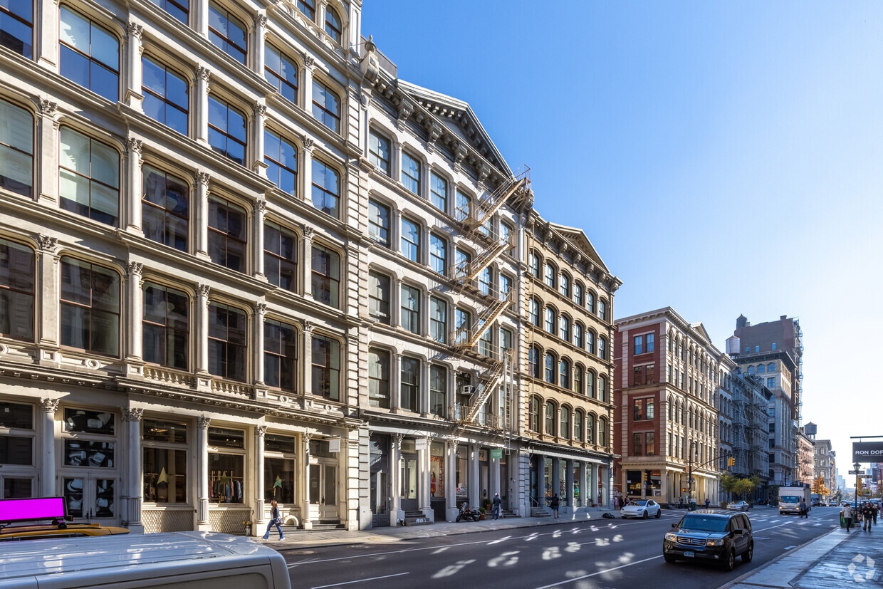 Primary Photo - 472-474 Broome St