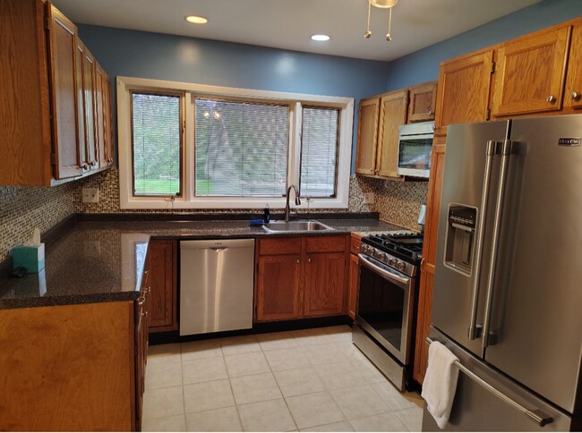 Foto del edificio - 186 Westfield Rd