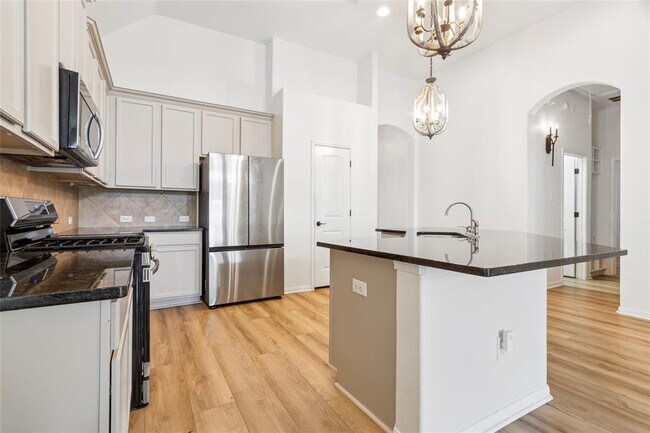 Foto del edificio - 9427 Harmony Lake Ln
