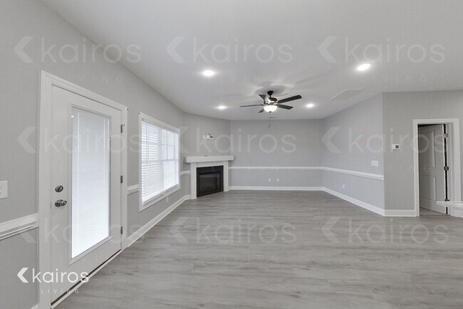 Foto del edificio - 3712 Oak Leaf Wy